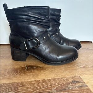 Tara M Women’s Size 9 Studded Black Faux Leather Combat Moto Boots